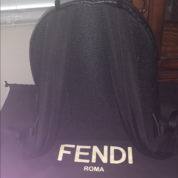 FENDI BACKPACK 🎒✨ - Picture 3 of 4